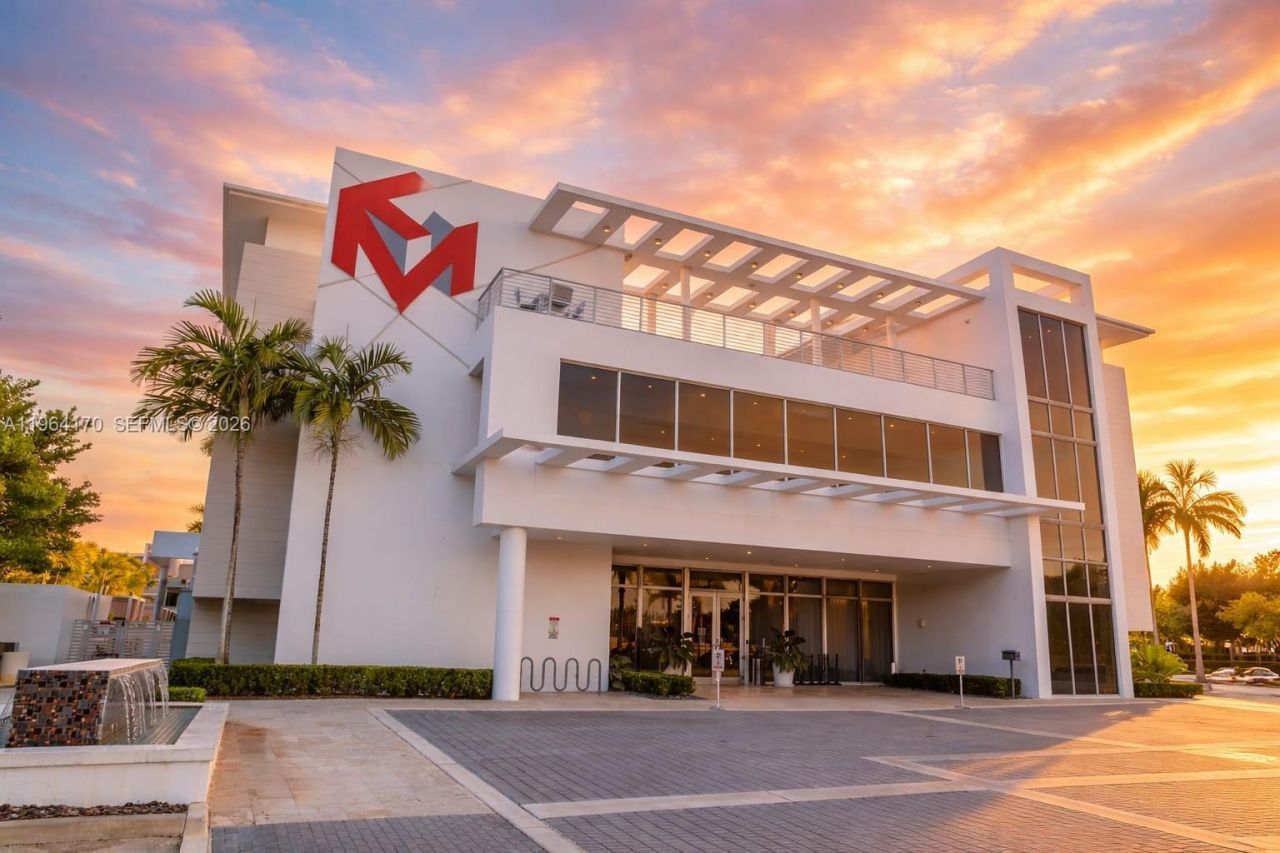 10464 NW 66th St , Doral, FL 33178 Photo