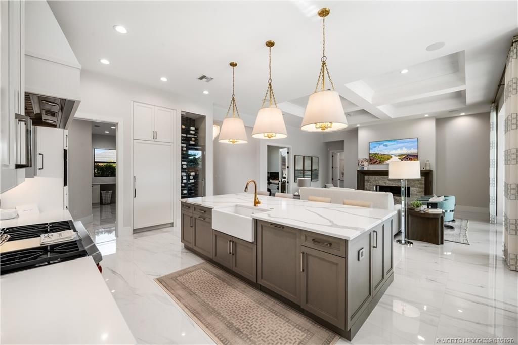 9058 SE Star Island Way, Hobe Sound, FL 33455 Photo