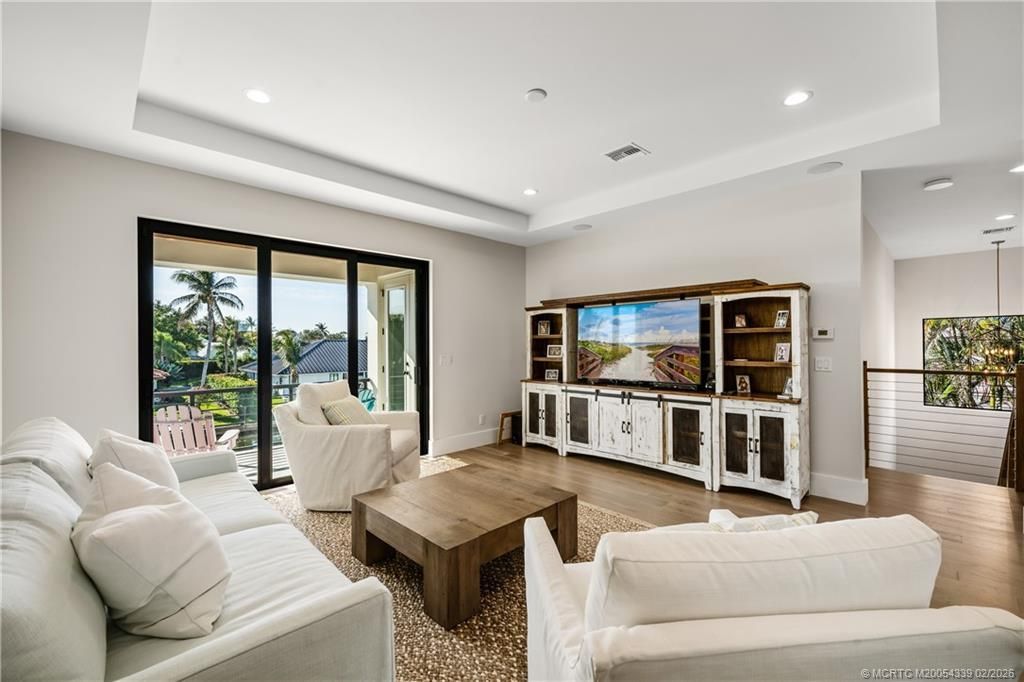 9058 SE Star Island Way, Hobe Sound, FL 33455 Photo