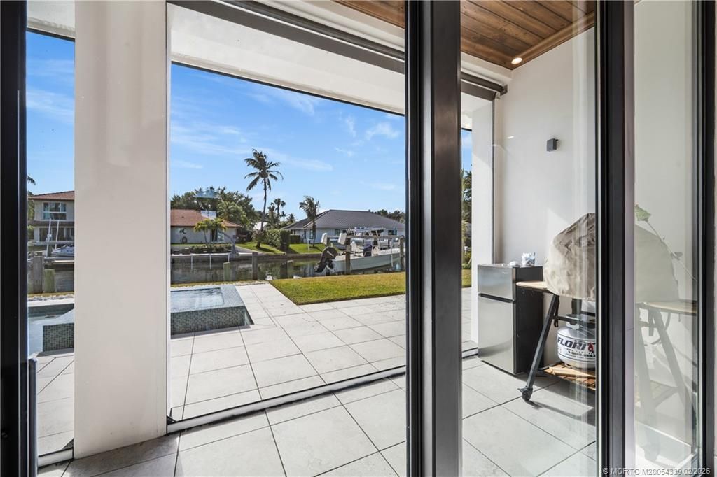 9058 SE Star Island Way, Hobe Sound, FL 33455 Photo