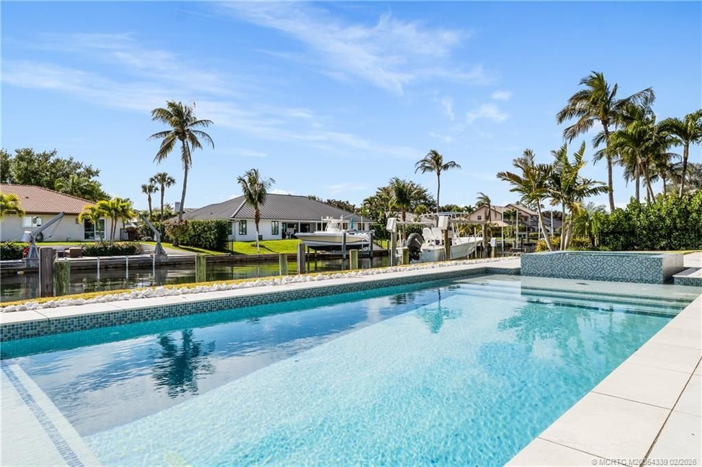 9058 SE Star Island Way, Hobe Sound, FL 33455 Photo