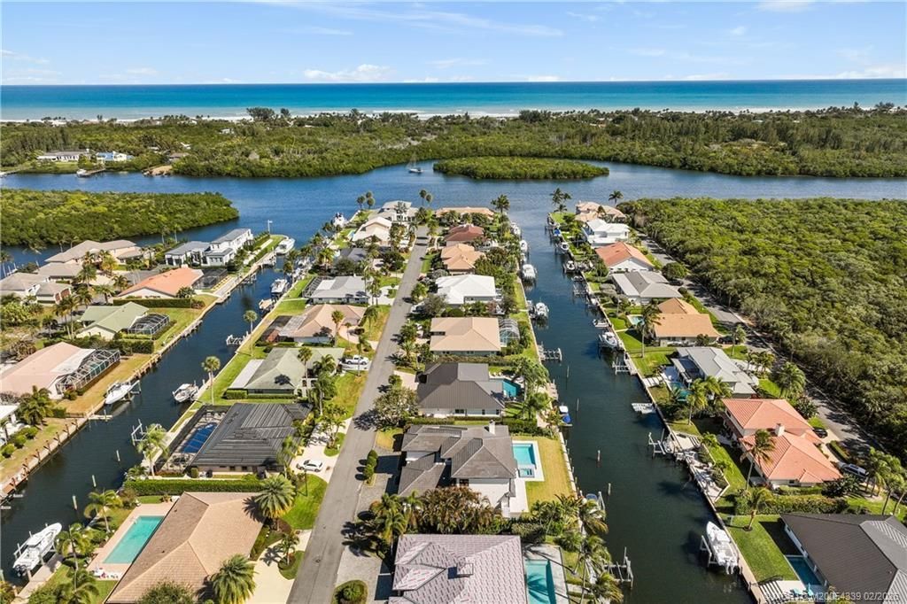 9058 SE Star Island Way, Hobe Sound, FL 33455 Photo