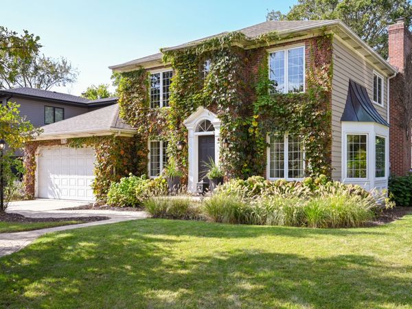 476 Longfellow Avenue, Glen Ellyn, IL 60137