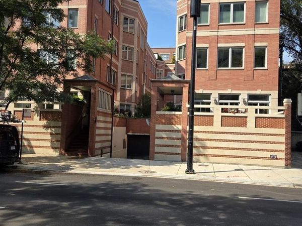 1430 N LaSalle Drive, Unit A1, Chicago, IL 60610