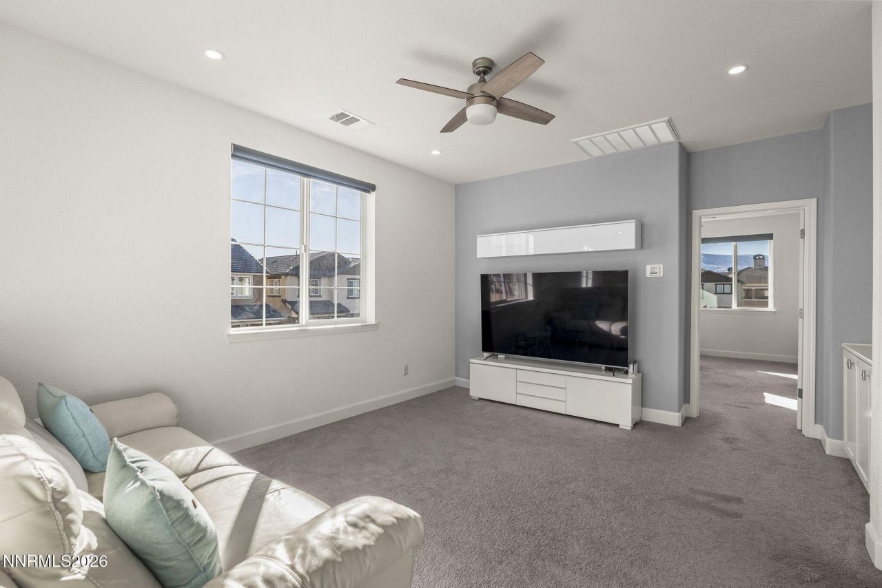 9769 Belville Drive, Reno, NV 89521 Photo