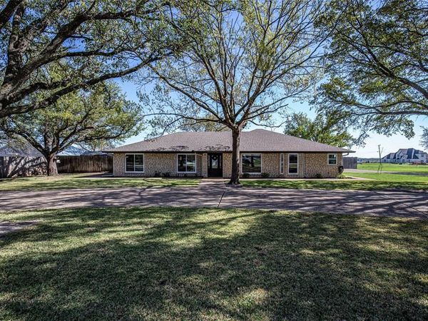 735 Willow Grove Road, Woodway, TX 76712