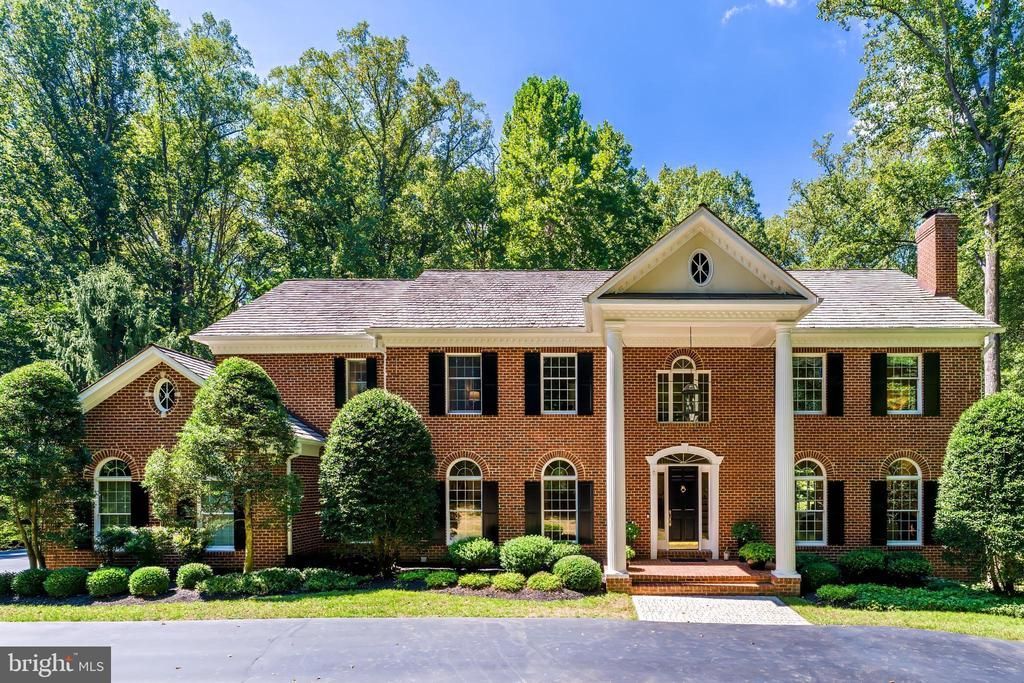 10109 High Hill Court , Great Falls, VA 22066 Main Photo