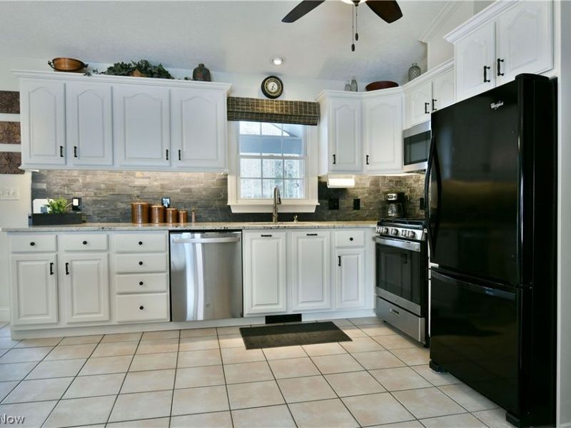 6120 Ridge Road, Cortland, OH 44410 Photo 13