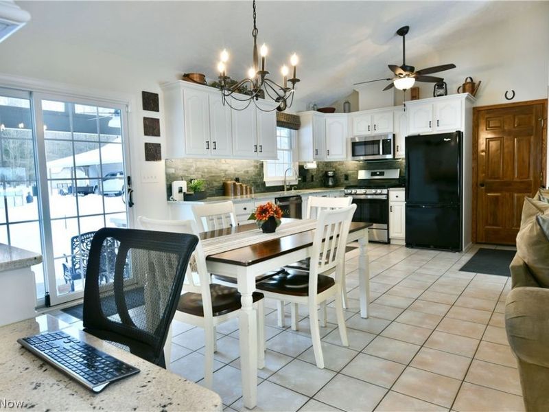 6120 Ridge Road, Cortland, OH 44410 Photo 17