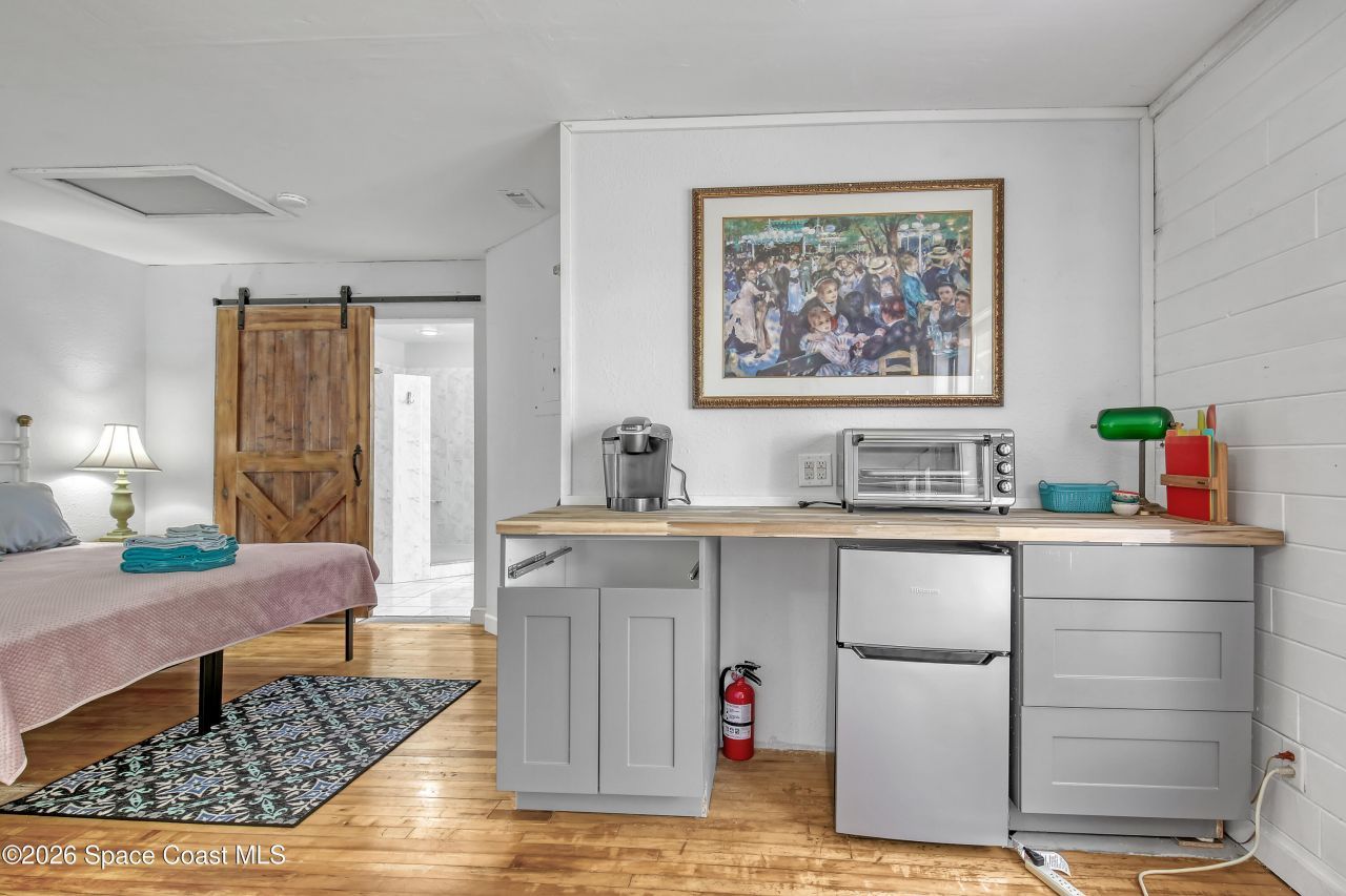 2179 Pineapple Avenue , Melbourne, FL 32935 Photo