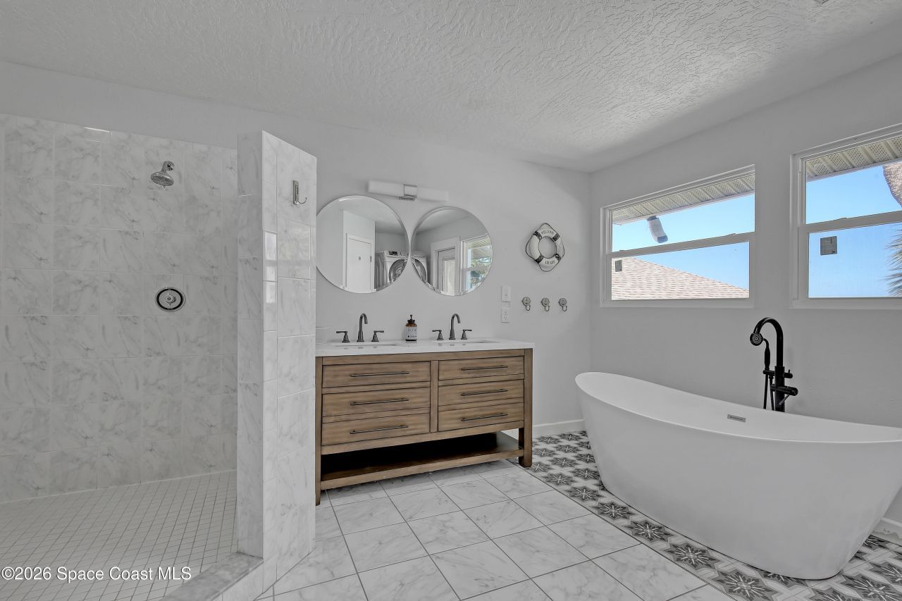 2179 Pineapple Avenue , Melbourne, FL 32935 Photo