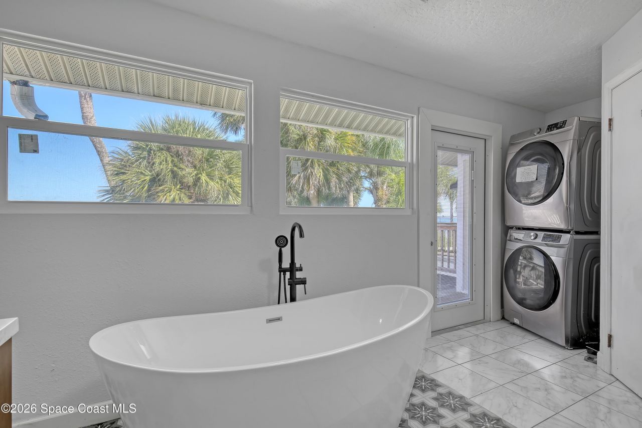 2179 Pineapple Avenue , Melbourne, FL 32935 Photo