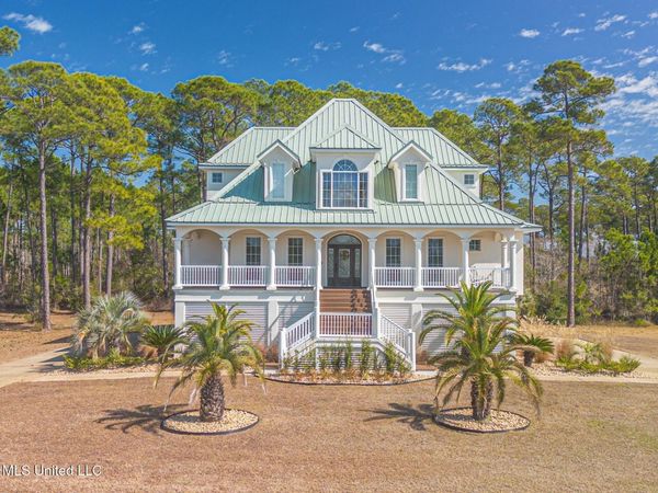 6100 Ascot Drive, Biloxi, MS 39532