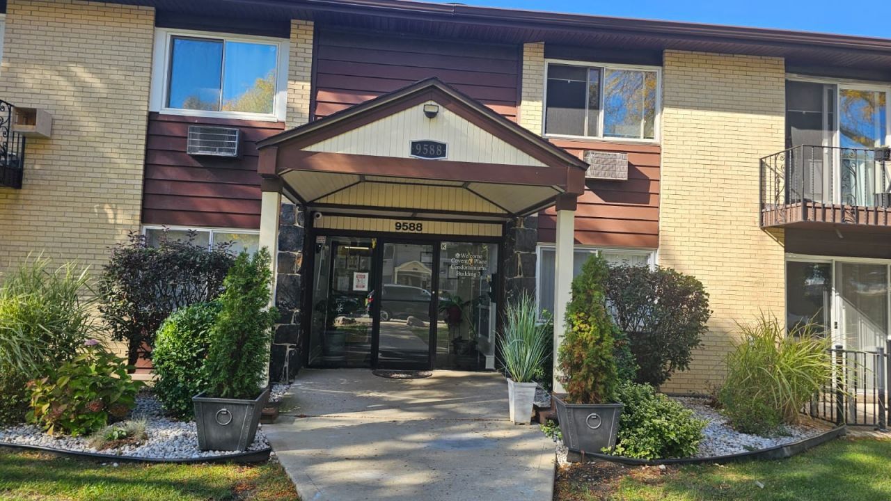 9588 Terrace Place, Unit 1C, Des Plaines, IL 60016 Main Photo