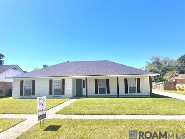 2152 Firewood Dr, Baton Rouge, LA 70816