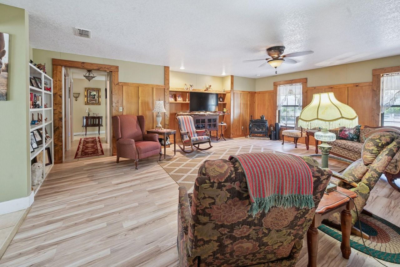 6247 NW 35th Street, Bell, FL 32619 Photo