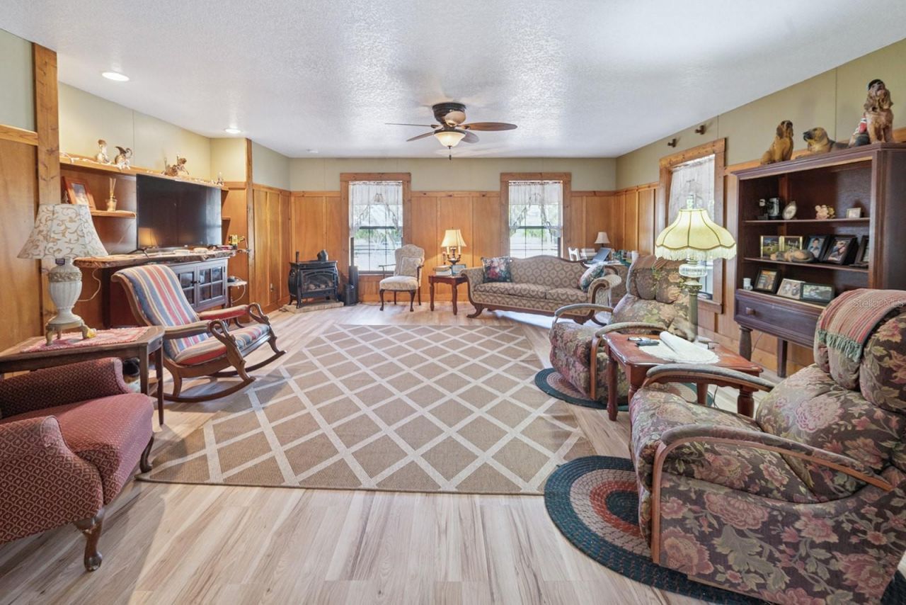 6247 NW 35th Street, Bell, FL 32619 Photo