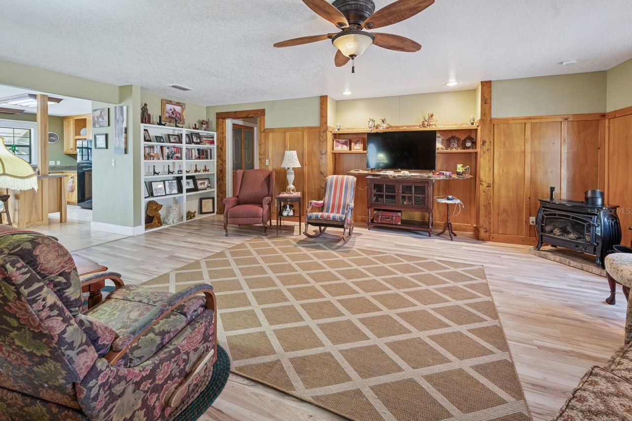 6247 NW 35th Street, Bell, FL 32619 Photo