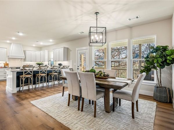 10101 Raindrop Lane, Gravette, AR 72736