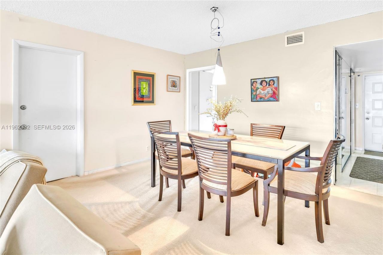 3510 Oaks Way , Unit 408, Pompano Beach, FL 33069 Photo