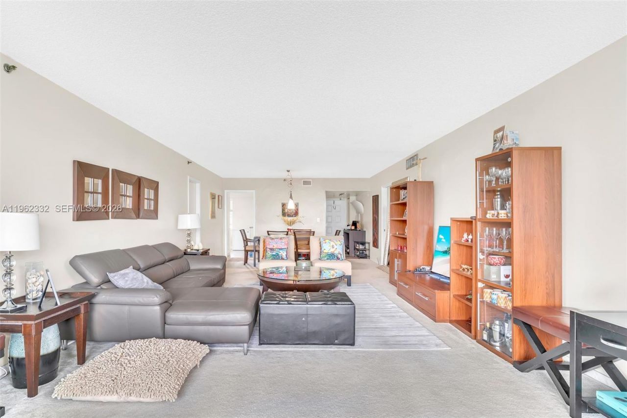 3510 Oaks Way , Unit 408, Pompano Beach, FL 33069 Photo