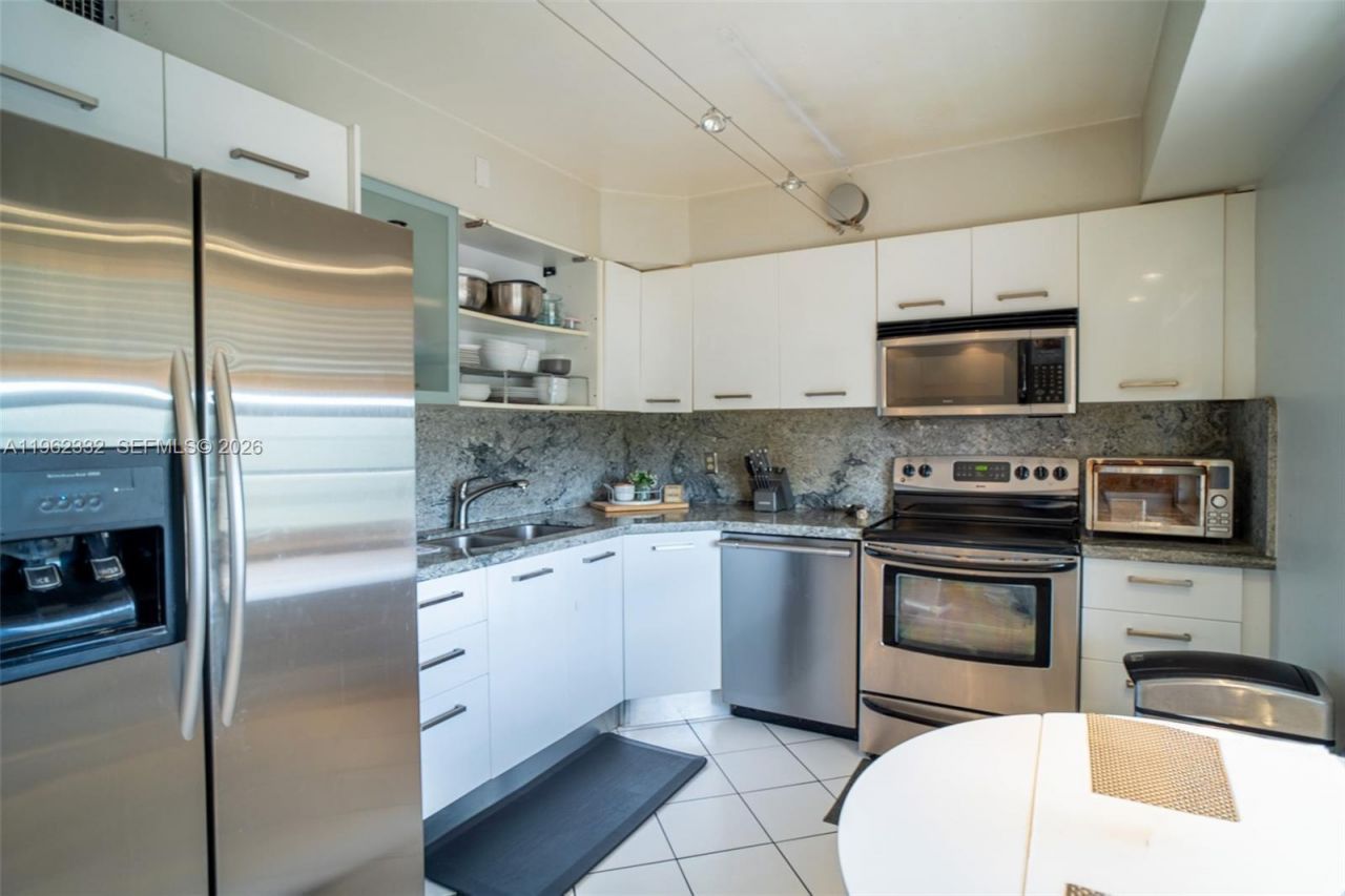 3510 Oaks Way , Unit 408, Pompano Beach, FL 33069 Photo