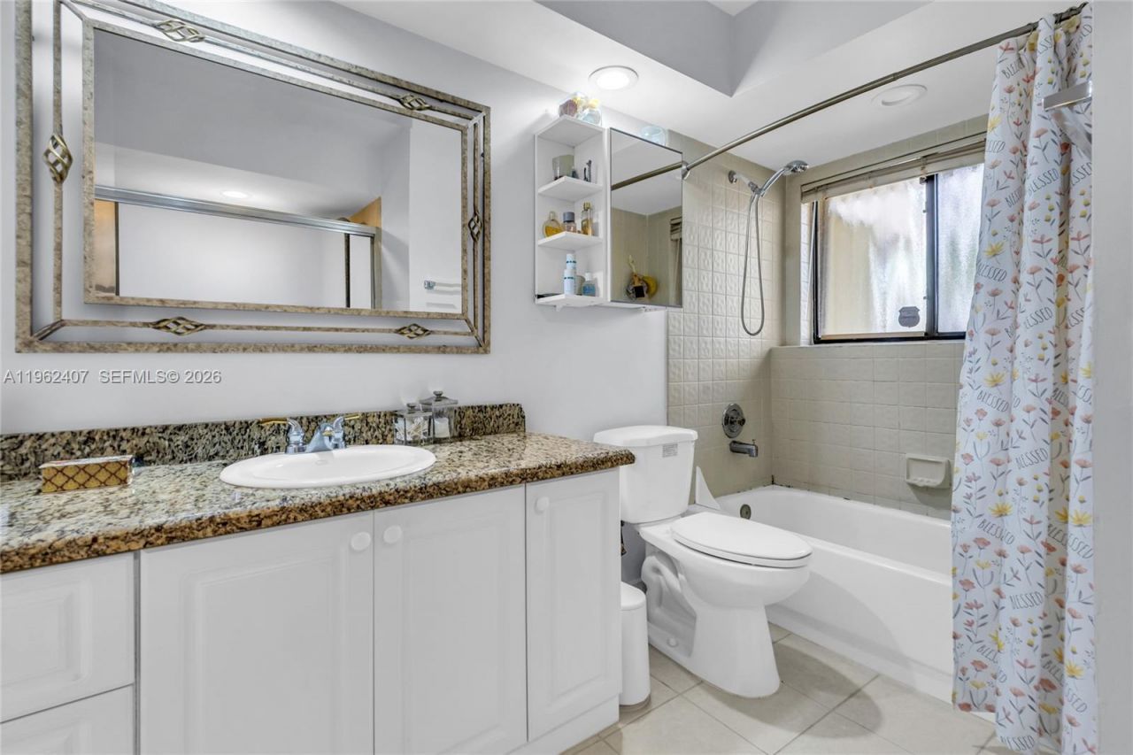 8025 NW 15th Mnr, Unit 8025, Plantation, FL 33322 Photo