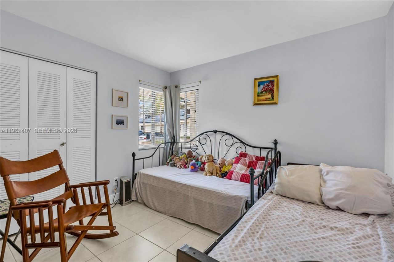 8025 NW 15th Mnr, Unit 8025, Plantation, FL 33322 Photo