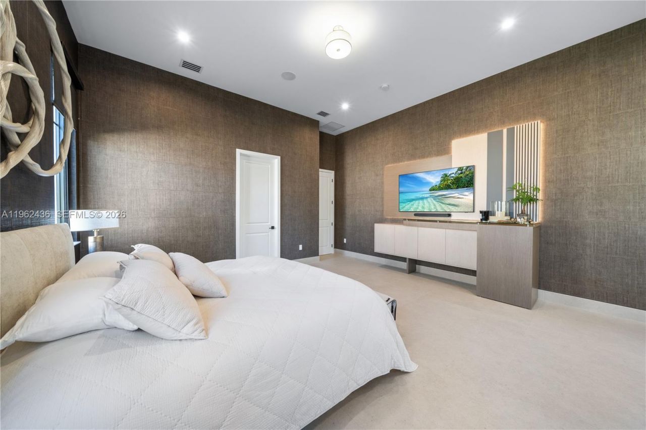 7387 SW 74th Ln , Miami, FL 33143 Photo