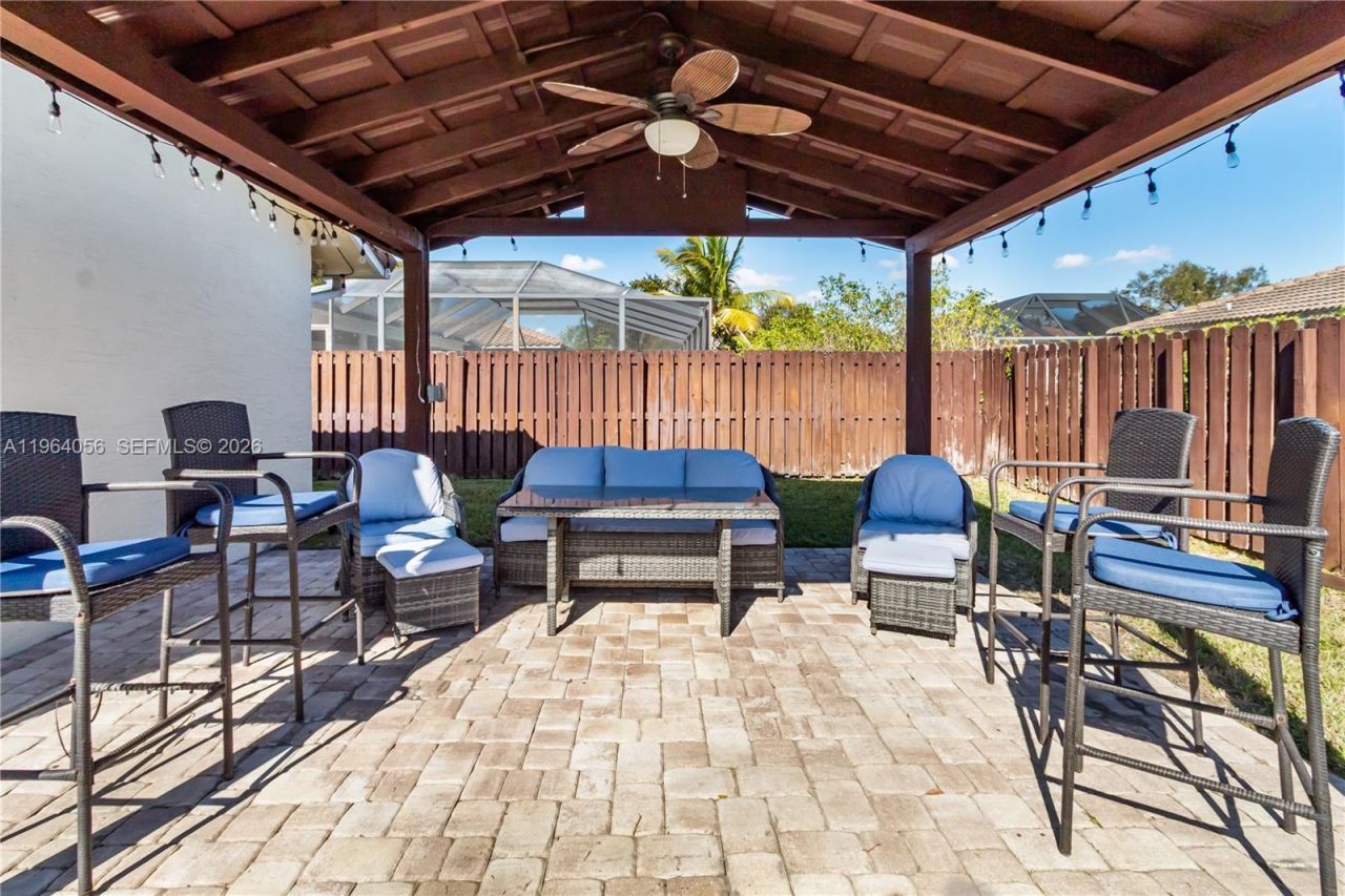 375 NW 107th Ter, Coral Springs, FL 33071 Photo