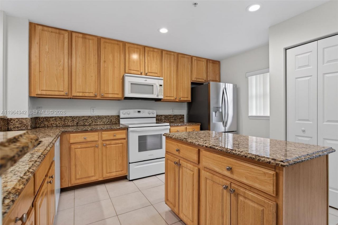 630 SW 1st Dr, Pompano Beach, FL 33060 Photo