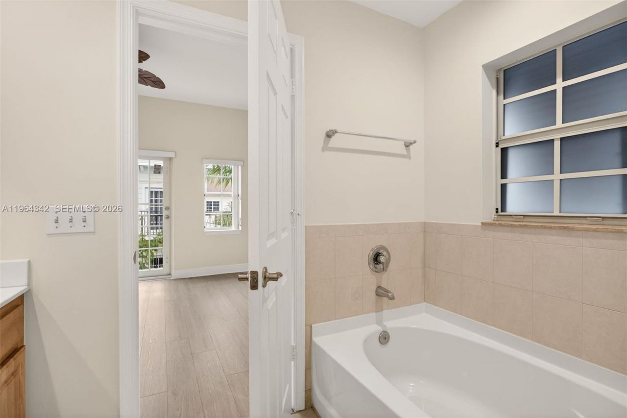 630 SW 1st Dr, Pompano Beach, FL 33060 Photo