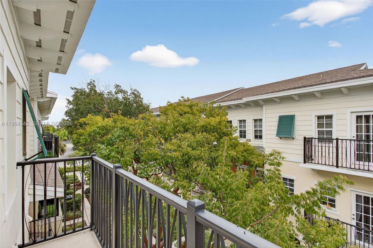 630 SW 1st Dr, Pompano Beach, FL 33060 Photo