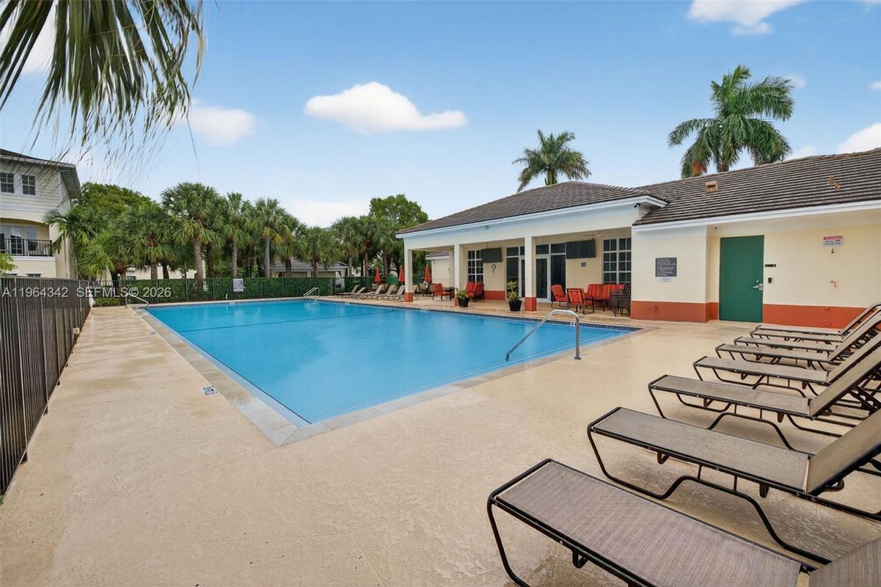 630 SW 1st Dr, Pompano Beach, FL 33060 Photo