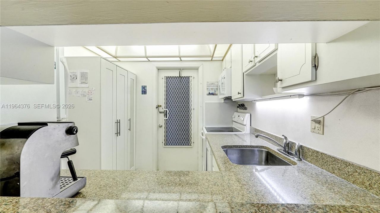 1101 Hillcrest Ct, Unit 103, Hollywood, FL 33021 Photo