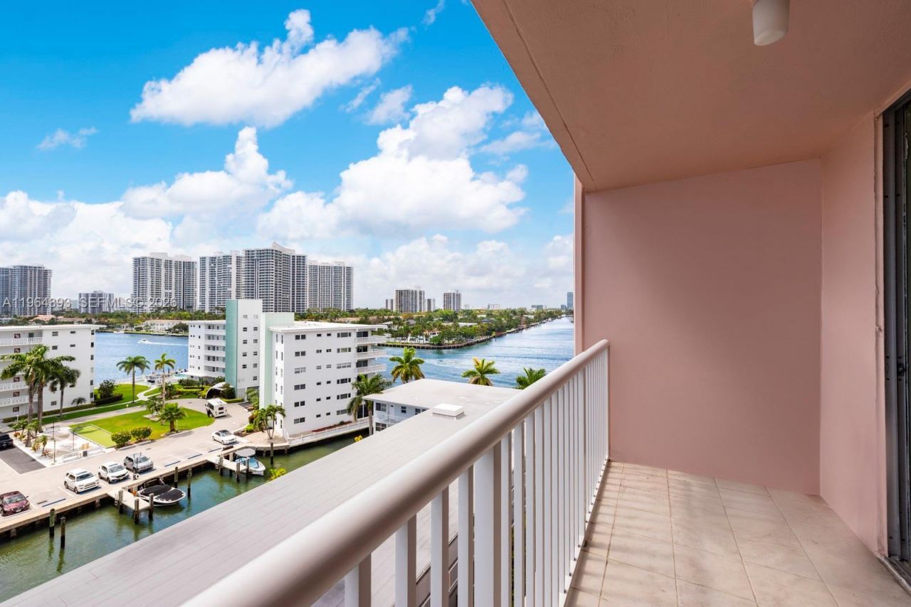 3161 S Ocean Dr, Unit 809, Hallandale Beach, FL 33009 Photo