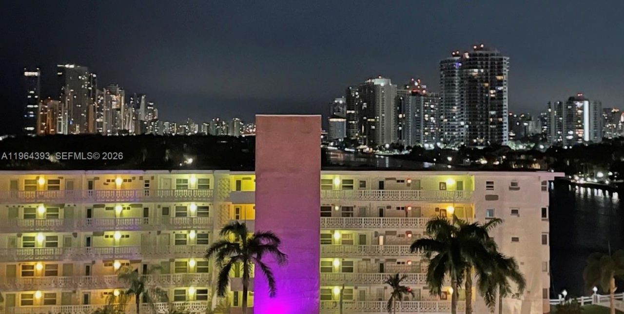 3161 S Ocean Dr, Unit 809, Hallandale Beach, FL 33009 Photo