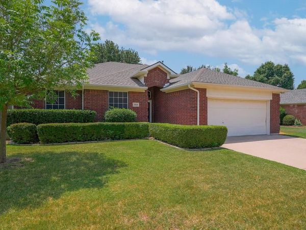 1414 Park Palisades Drive, Corinth, TX 76210