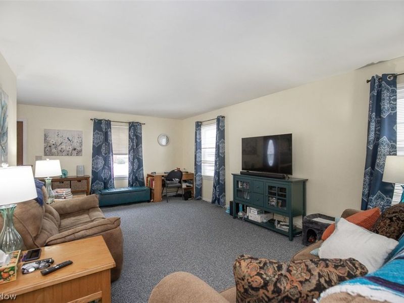 2770 Revere Drive, Cuyahoga Falls, OH 44223 Photo 4