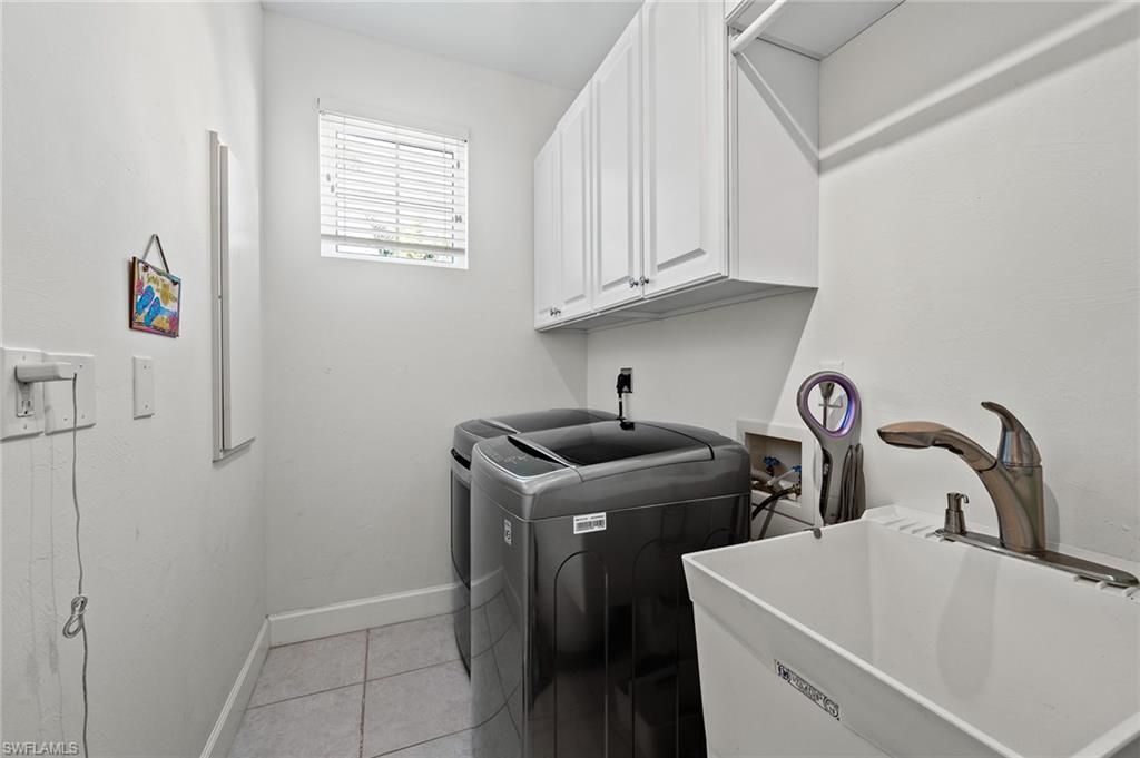 11160 Harbour Yacht Ct, Unit B, Fort Myers, FL 33908 Photo