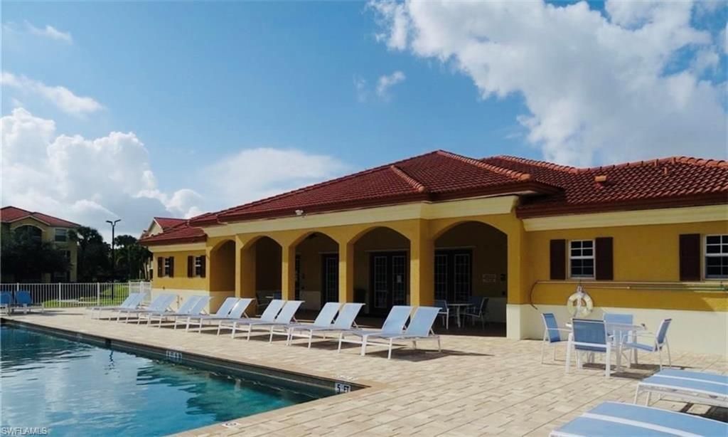 4113 Residence Dr, Unit 223, Fort Myers, FL 33901 Photo