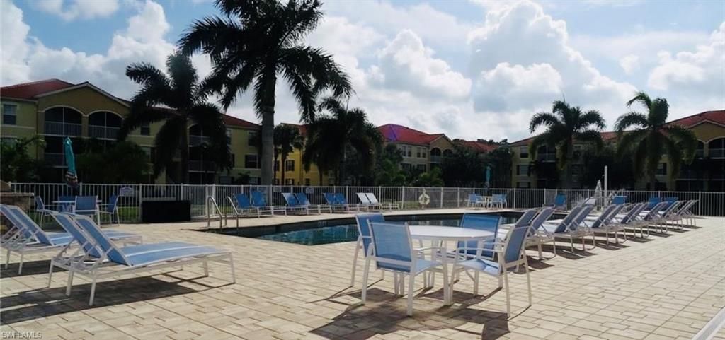 4113 Residence Dr, Unit 223, Fort Myers, FL 33901 Photo