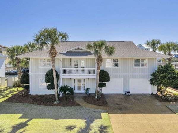 610 Lagoon Drive, Destin, FL 32541