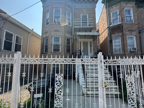 1055 Virginia Avenue , Bronx, NY 10472