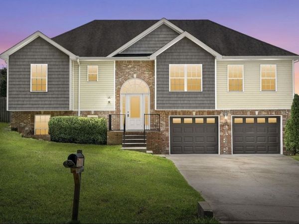 2204 Allen Griffey Rd, Clarksville, TN 37042