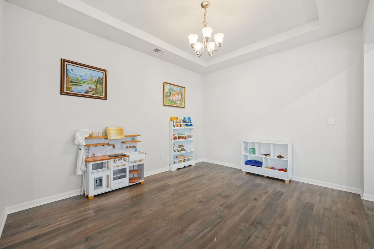 122 Haverhill Street Photo 12