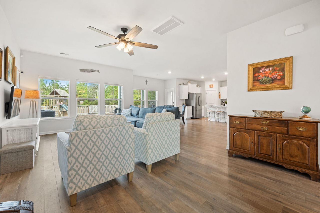 122 Haverhill Street Photo 14