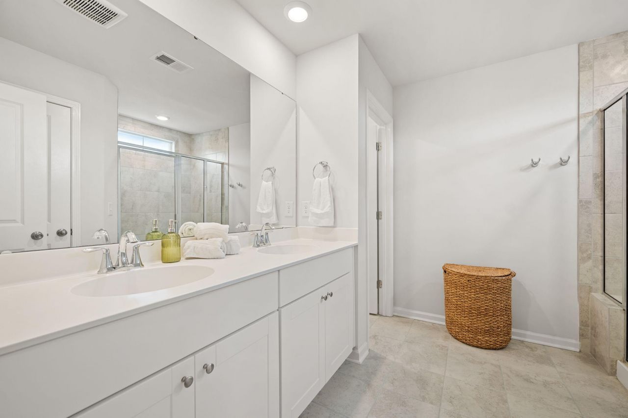 122 Haverhill Street Photo 33