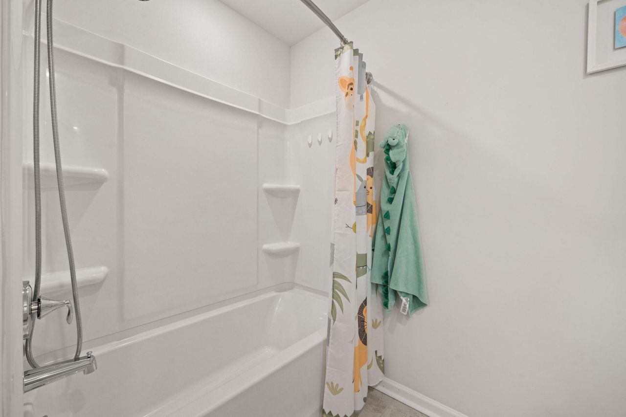 122 Haverhill Street Photo 37