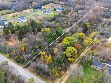 285 B N Old Crystal Bay Road, Orono, MN 55356